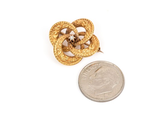 14k Yellow Gold Pretty Antique Knot Motif Brooch, With A Center White Sapphire