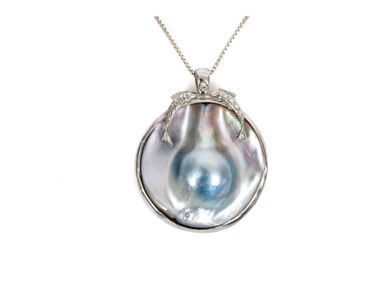 Sterling Silver Box Chain Necklace With Striking Cultured Blister Pearl Pendant