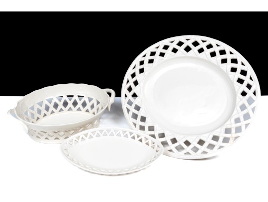 Three Piece Suite Of English Hartley Greens & Co. Leeds Pottery