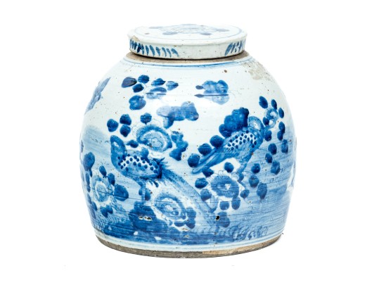 Chinese Export Blue And White Bee Hive Form Porcelain Ginger Jar