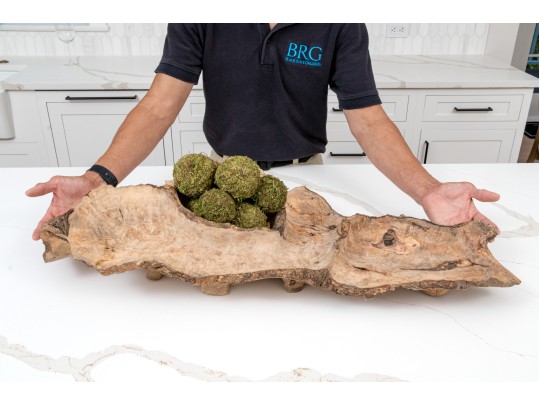 Wonderfully Decorative Wooden Center Piece With Moss Balls