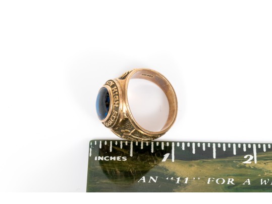 10k Yellow Gold School Ring, Size 8