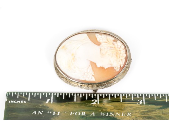 14k White Gold Chased Frame Cameo Brooch/pendant