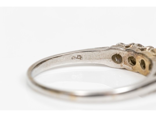 14k White Gold Classic Five Stone Diamond Band Ring, App. 0.18 TCW, Size 6.75