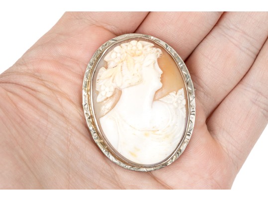14k White Gold Chased Frame Cameo Brooch/pendant