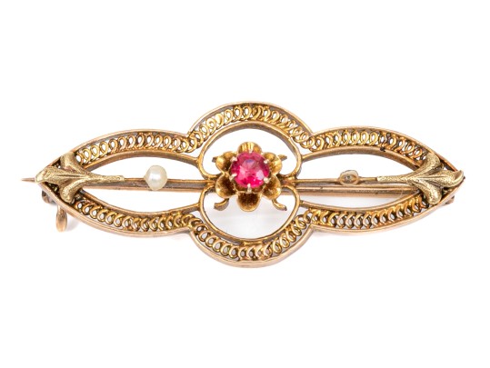 10k Yellow Gold Lovely Vintage Scalloped Brooch