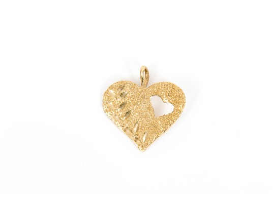 14k Yellow Gold Striking Diamond Cut And Sandblasted Finished Heart Charm