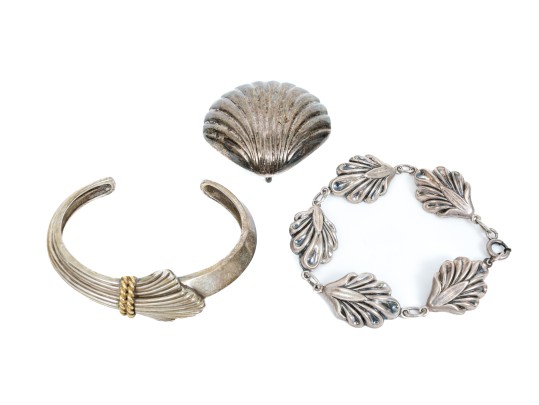 Assorted Sterling Silver Lot Of Handsome Shell Motif Jewelry Pieces