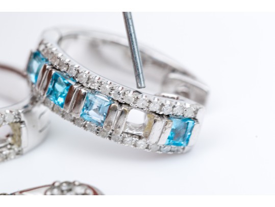 14k And 10k Gold Set Of Lever Back Style Earrings, As Is Condition