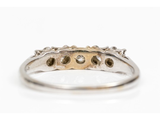 14k White Gold Classic Five Stone Diamond Band Ring, App. 0.18 TCW, Size 6.75