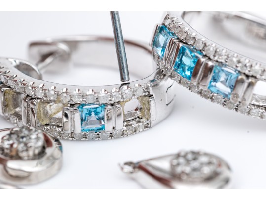 14k And 10k Gold Set Of Lever Back Style Earrings, As Is Condition