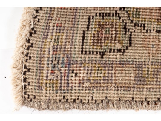 Small Tribal Entry Rug (1'6