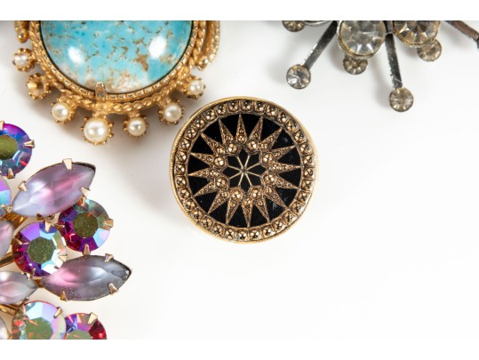 Costume Jewelry Brooch Pins 