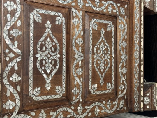 Gorgeous Marble Top Mother Pearl Accent Chest