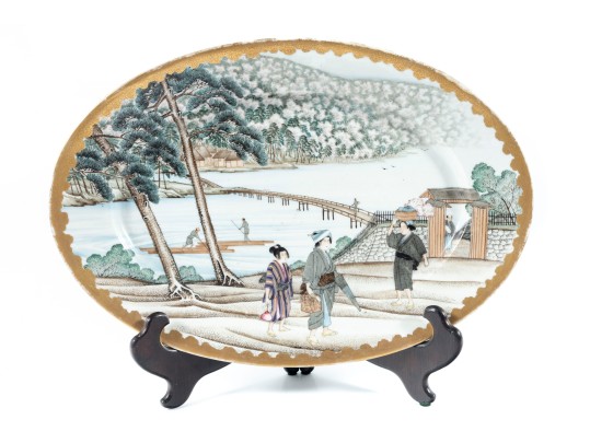 Fine Japanese Hand-Painted Porcelain Oval Platter