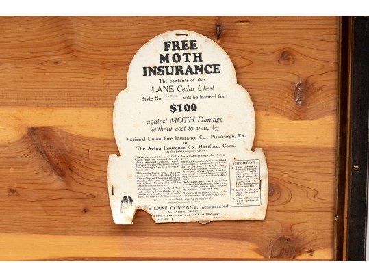 Lane Altavista 1930's Jacobean Tudor Style Cedar Hope Chest