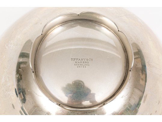 Tiffany & Co. Sterling Silver Striking Vintage Contemporary Motif Scalloped Footed Bowl