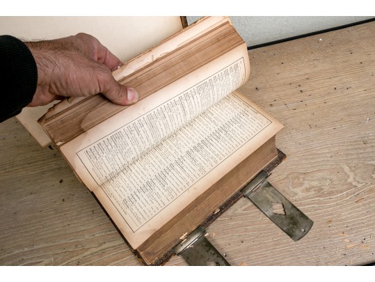 The Pronouncing Edition Of The Holy Bible, Joyce Brothers & Co. Massachusetts, Copyright 1890