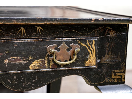 20th C. Chinoiserie Lacquered Tray Top Table
