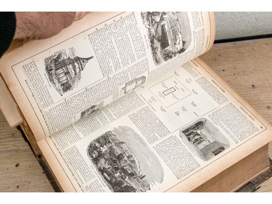 The Pronouncing Edition Of The Holy Bible, Joyce Brothers & Co. Massachusetts, Copyright 1890