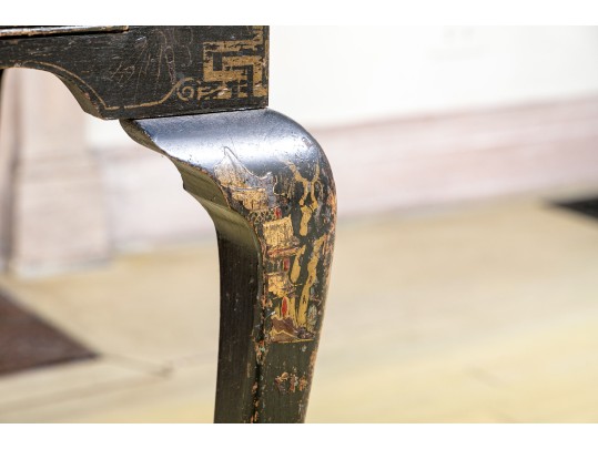 20th C. Chinoiserie Lacquered Tray Top Table