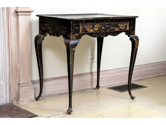 20th C. Chinoiserie Lacquered Tray Top Table