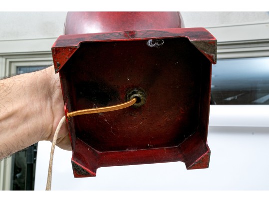 Fabulous Tole Urn Form Table Lamp