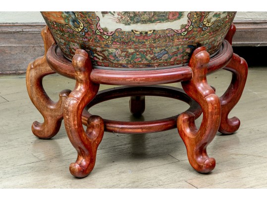 Chinese Export Rose Medallion Porcelain Jardiniere On Wood Stand