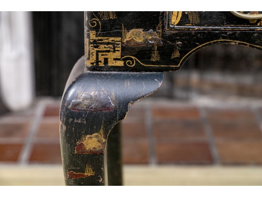 20th C. Chinoiserie Lacquered Tray Top Table