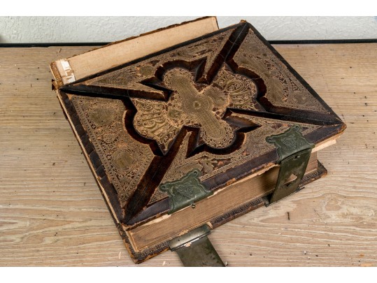 The Pronouncing Edition Of The Holy Bible, Joyce Brothers & Co. Massachusetts, Copyright 1890