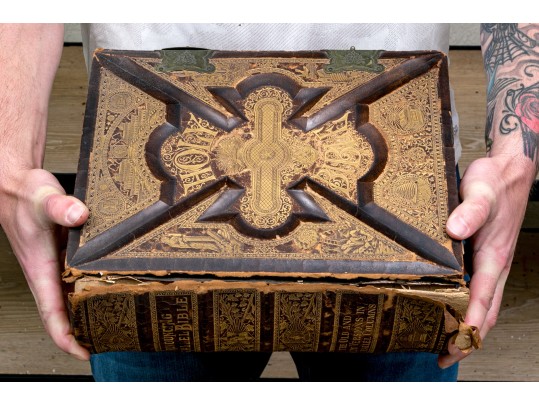 The Pronouncing Edition Of The Holy Bible, Joyce Brothers & Co. Massachusetts, Copyright 1890