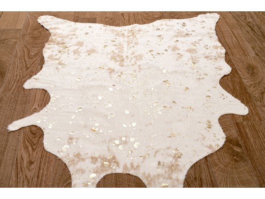Bravo Chic Faux Hide With Gilt Highlights Accent Carpet, 7'-1