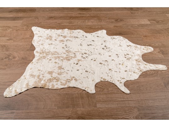 Bravo Chic Faux Hide With Gilt Highlights Accent Carpet, 7'-1