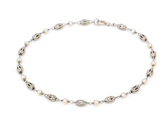 18k White Gold Handsome Alternating Filigree Bead And Seed Pearl Link Bracelet
