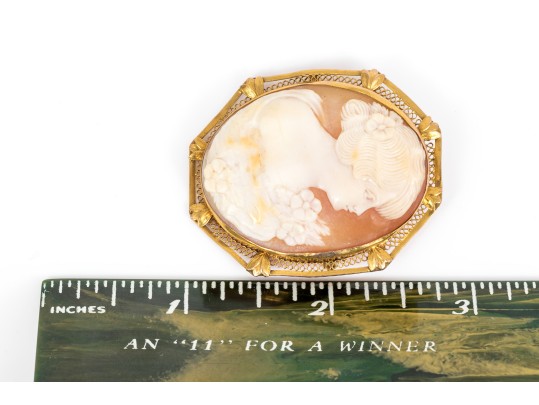 14k Yellow Gold Striking Vintage Filigree Framed Cameo Brooch/pendant