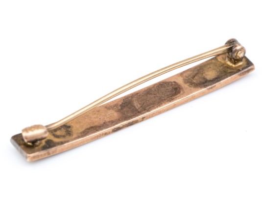 14k Gold Handsome Antique Chased Bar Pin