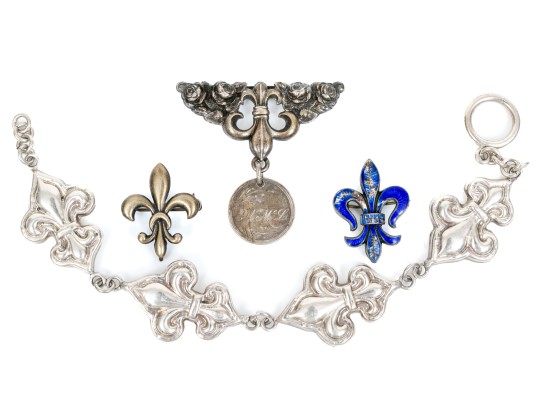 Assorted Sterling Silver Lot Of Striking Fleuer De Lis Motif Jewelry Pieces