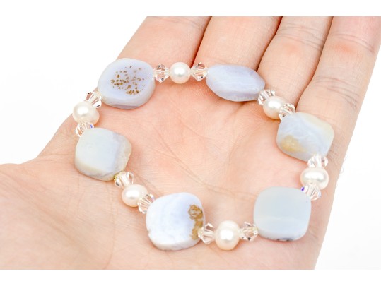 Pretty Faceted Blue Chalcedony And Cultured Freshwater Pearl Necklace And Bracelet