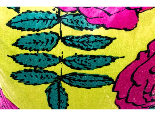 Vintage Retro Pair Of Vibrant Cotton Accent Pillows With Floral Decoration