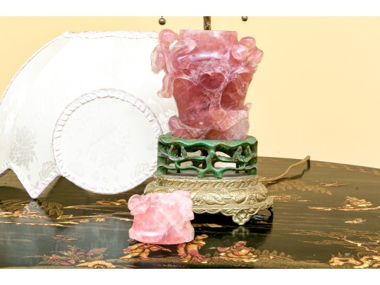 Gorgeous Chinese Carved Rose Quartz Lidded Vase Form Table Lamp, 20th C.
