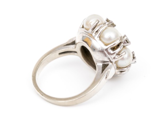14k White Gold Vintage Pretty Cultured Pearl And Diamond Cluster Ring, Size 3