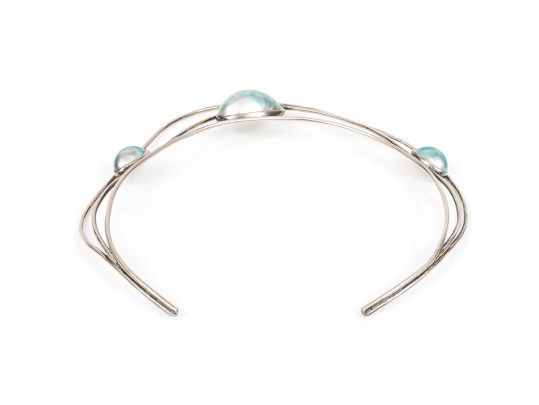 Sterling Silver Wide Fabulous Wide Cultured Grey Mabe Pearl Wire Choker 