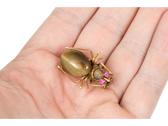 14k Yellow Gold Wonderful Cabachon Cats Eye Set Figural Spider Motif Brooch