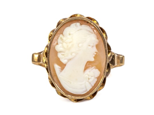 10k Yellow Gold Antique Twisted Frame Silhouette Shell Cameo Ring, App. Size 5.5