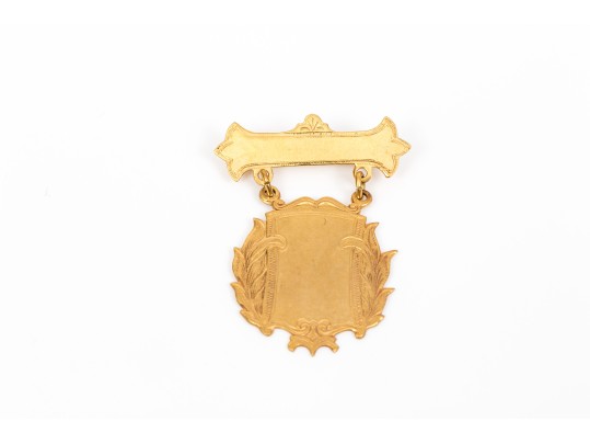 10k Yellow Gold Vintage Chased And Foliate Edged Brooch