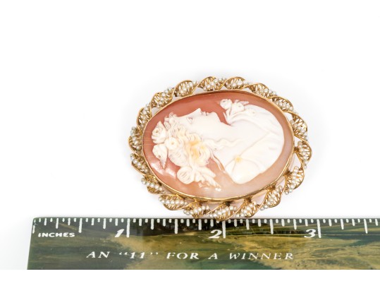 10k Yellow Gold Beautiful Vintage Seed Pearl And Spiral Framed Cameo Brooch