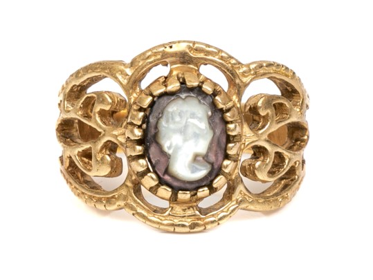 14k Yellow Gold Ornate Vintage Silhouette Mother-of-pearl Cameo Ring, Size 4.75