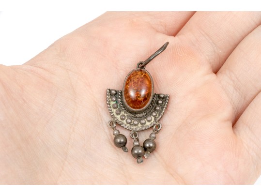 Assorted Lot Of Sterling Silver Amber Jewelry Pieces, Oval Cabachon Motifs