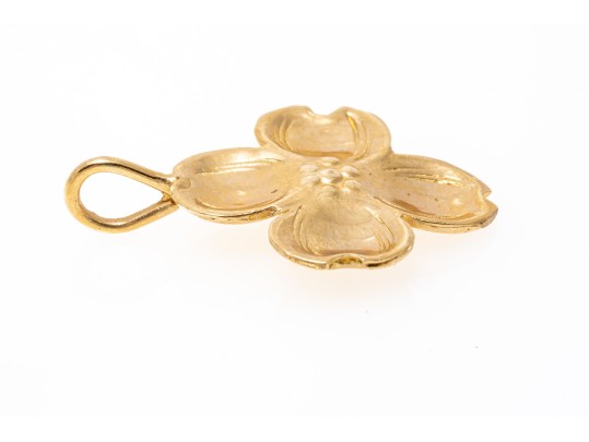 14k Yellow Gold Pretty Dogwood Motif Pendant