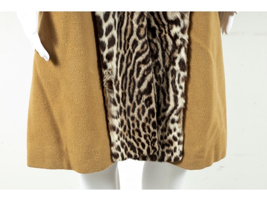 Townley Jackson & Moyer Women's Fur Coat (Small)